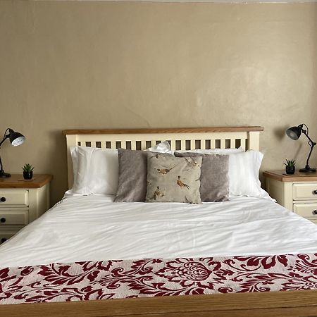 Wiveliscombe White Hart Hotel חדר תמונה