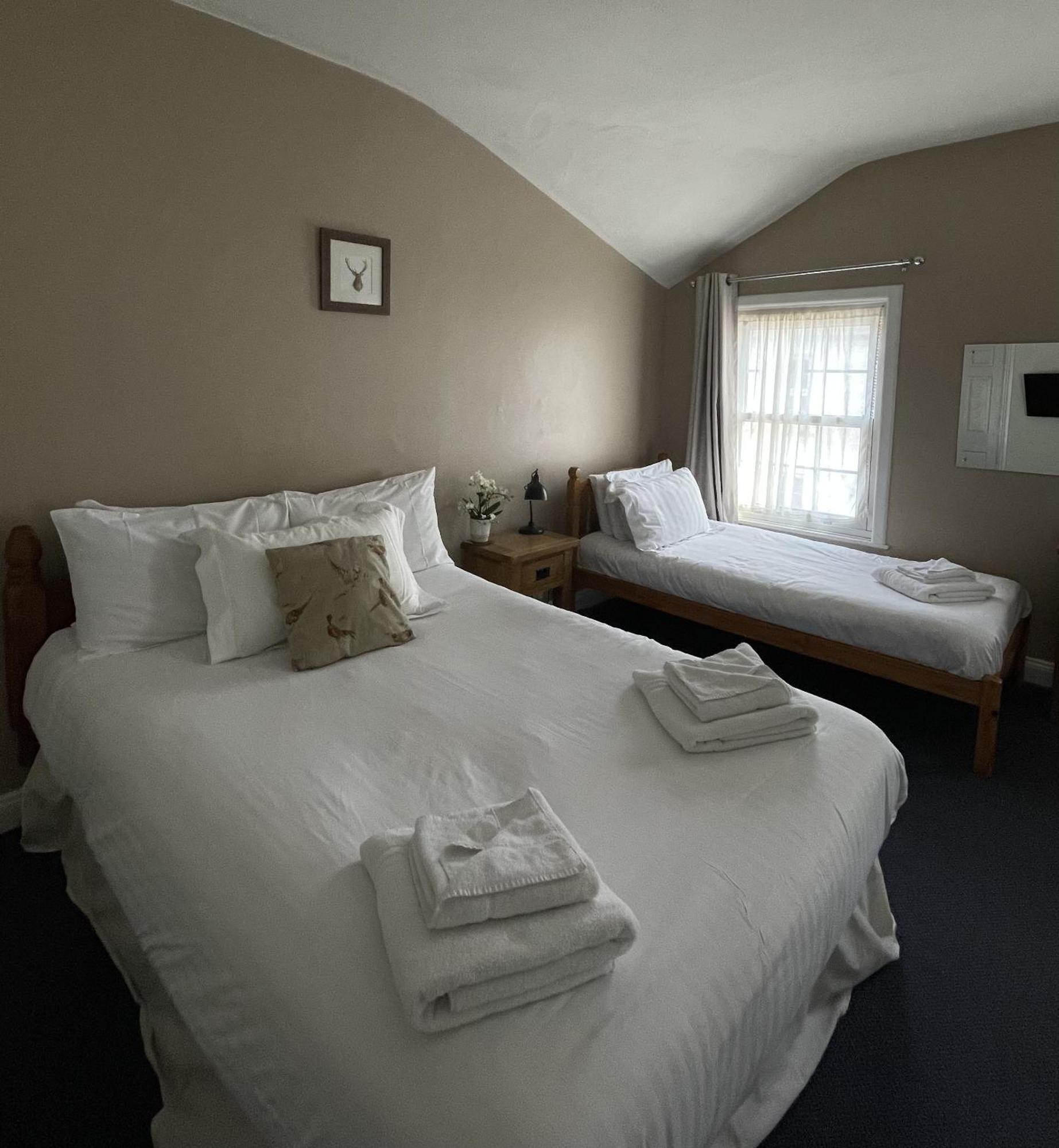 Wiveliscombe White Hart Hotel חדר תמונה